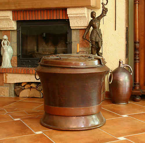 Barocker Wasserbehälter um 1750